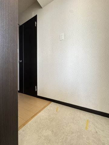フジパレス杉本町WESTの玄関