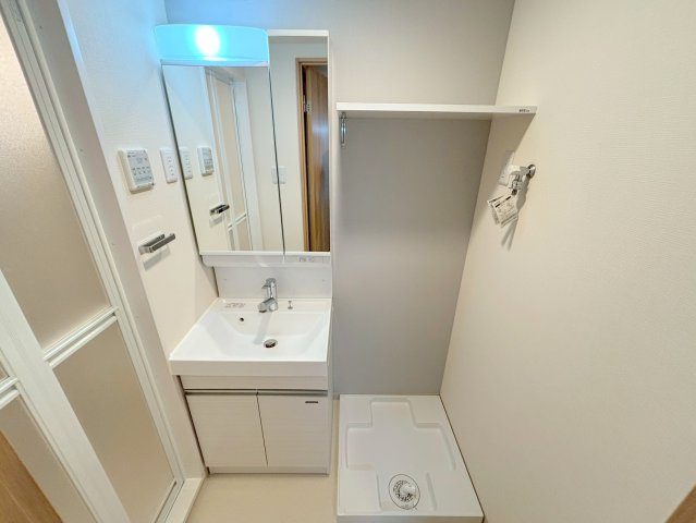 ファーストフィオーレ北大阪リアンの洗面所