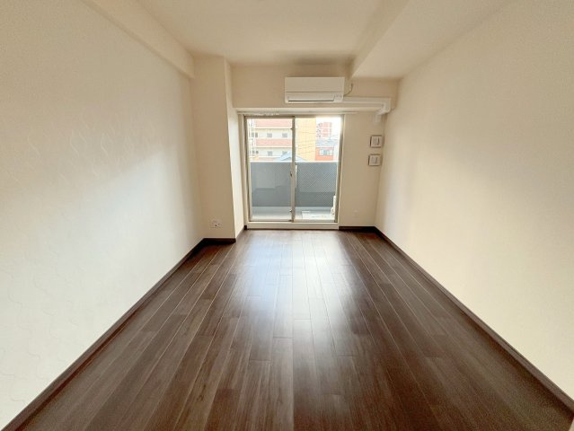 ファーストフィオーレ北大阪リアンの居間・リビング