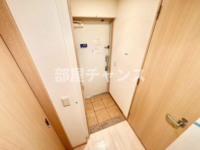 レジディア高岳の玄関