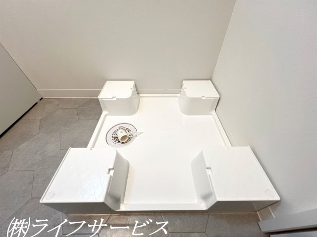 【ランドリースペース】 | ハイツ東興 | 洗濯パン