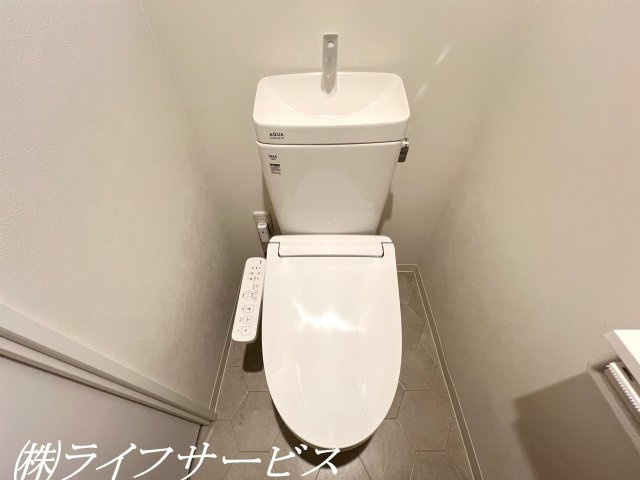 【トイレ】 | ハイツ東興 | 温水洗浄便座付トイレ