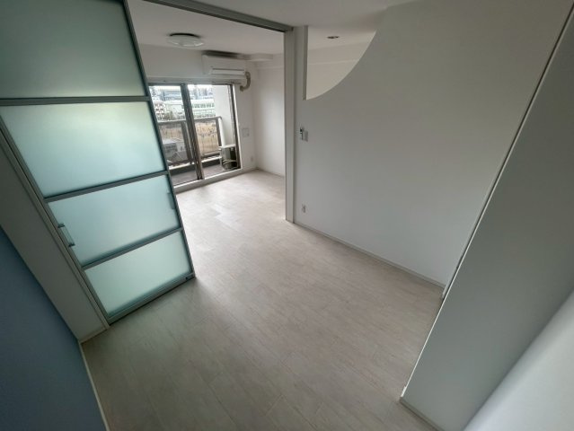 ゼニスレジデンス難波南の洋室