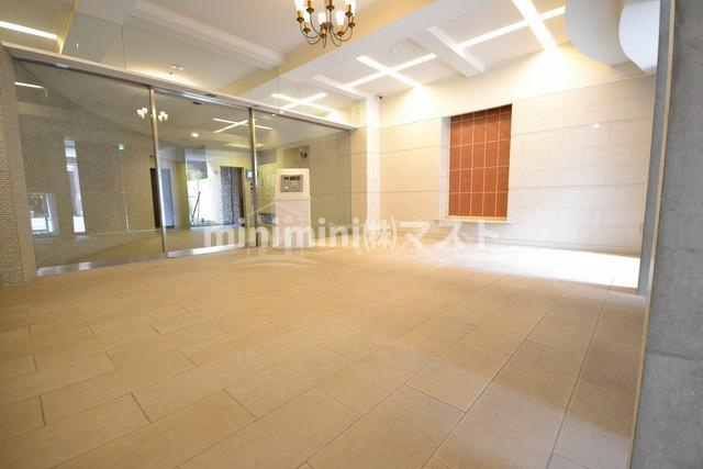 レジュールアッシュ心斎橋リュクスのロビー