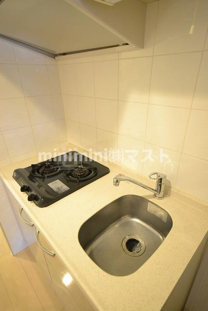 レジュールアッシュ心斎橋リュクスのキッチン