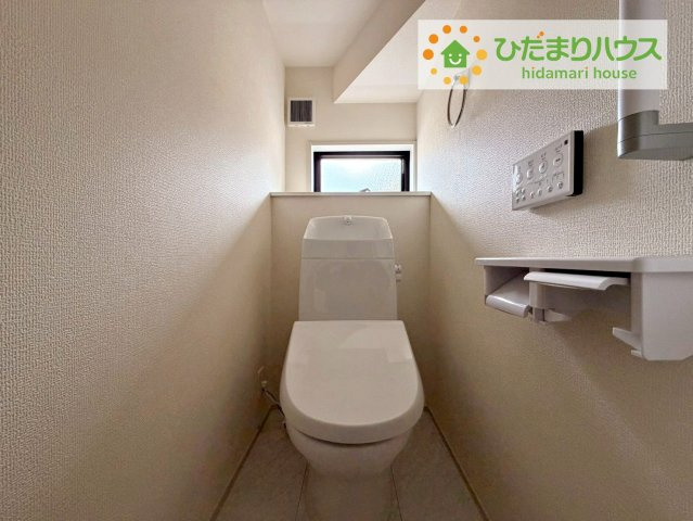 ひたちなか足崎20期　新築戸建　3号棟のトイレ|環境にもやさしい、少ない水量でしっかり流す節水型トイレを設置！