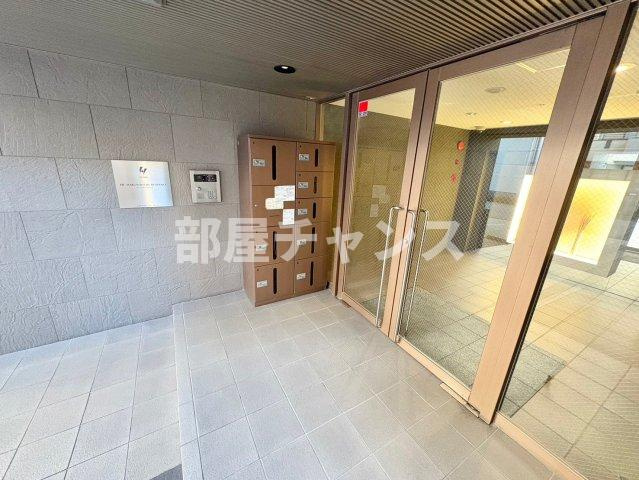 HF丸の内レジデンスのエントランス