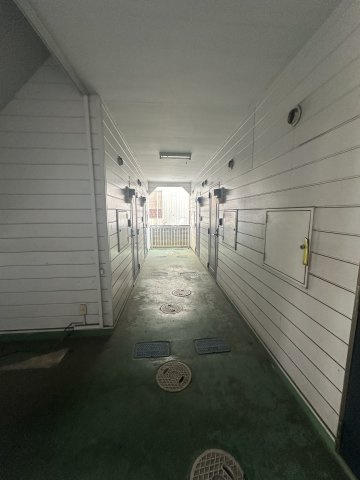 シャンポール明和のロビー