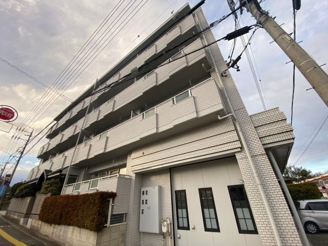 ＹＳビルの外観