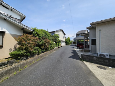 【前面道路含む現地写真】 | 鳥取市卯垣3丁目土地