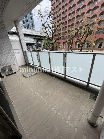 ベネチア天満橋のバルコニー