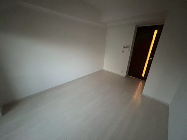 ウィルテラスなんば南の洋室