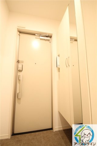 ヴィラレユーフォリア明石・大久保の玄関