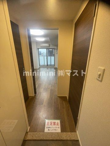 ノルデンハイム南森町の玄関