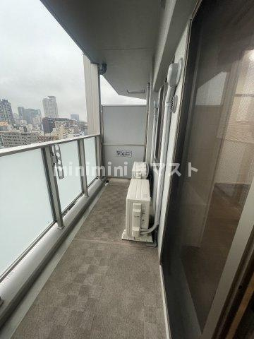 ノルデンハイム南森町のバルコニー