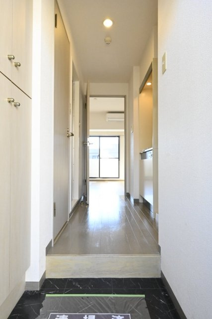 プレール荻窪の玄関|明るい玄関です