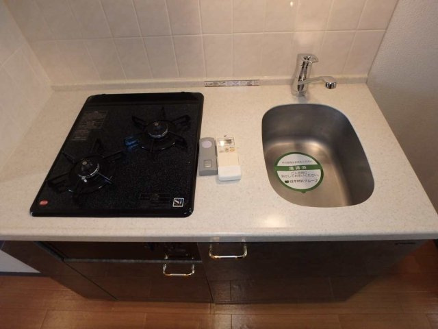 フェニックス高井戸南のキッチン|システムキッチン（2口ガスコンロ）