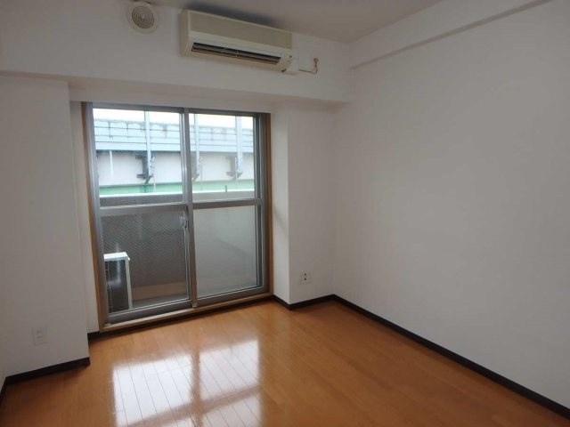 フェニックス高井戸南の洋室|個人の部屋や寝室として使える洋室です