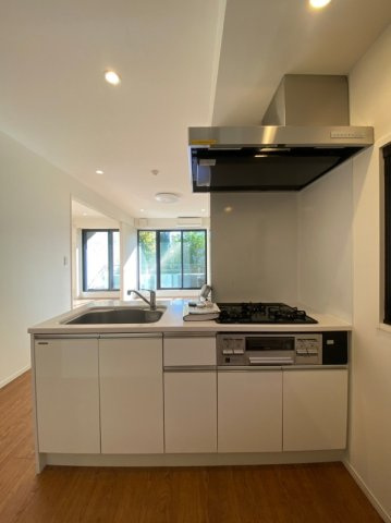 田園調布レジデンスのキッチン|お料理しやすいキッチンです