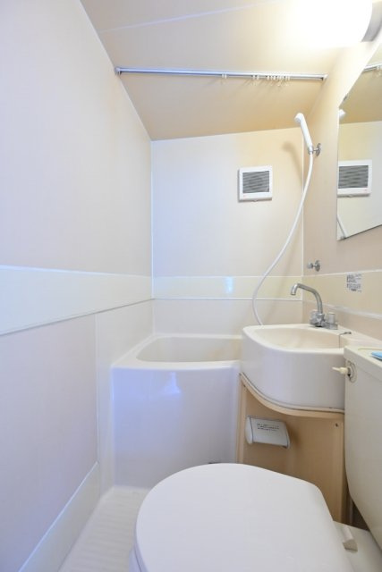 メゾン・ド・ブリーヤンの浴室|きれいなお風呂です