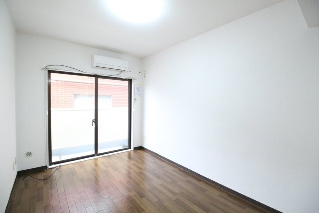 スカイコート荻窪Ⅱの洋室|ゆったりした洋室です