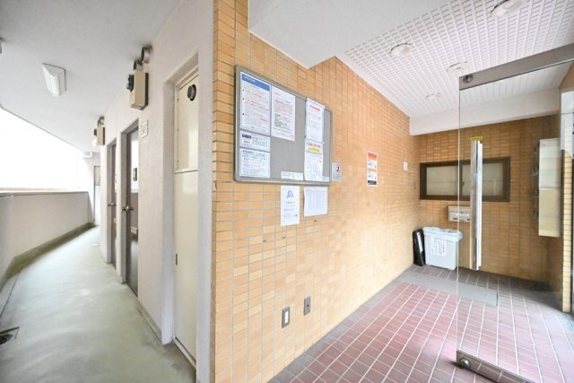 スカイコート荻窪Ⅱのエントランス|清潔なエントランスです