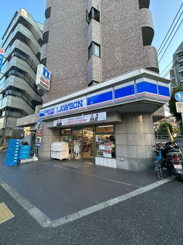 クレッセント新宿柏木の周辺|一番近くのコンビニになります♪