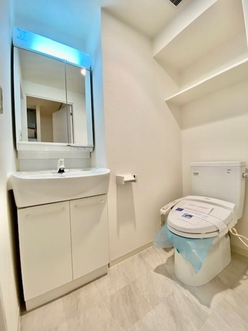 新品家具付きマンション堀ノ内2(KaGood東京)の洗面所