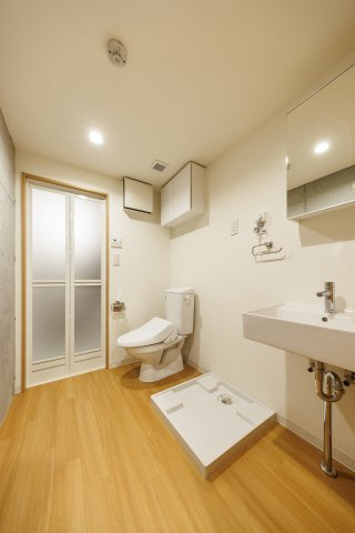 【防音マンション】プロス千歳烏山 らしくらすの内装|明るい色調の室内です