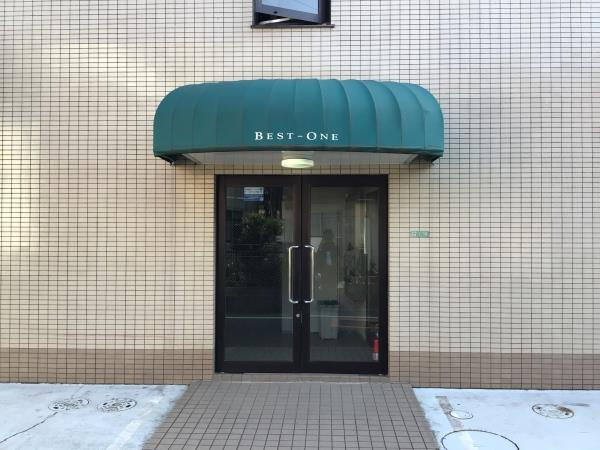 ベストワンの外観|おしゃれな外観です