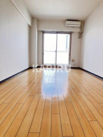 M’S FLATの居間・リビング