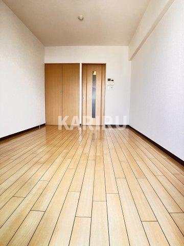 M’S FLATの居間・リビング