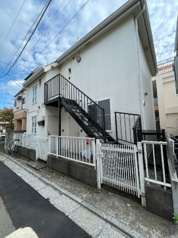 世田谷区松原５丁目のアパート