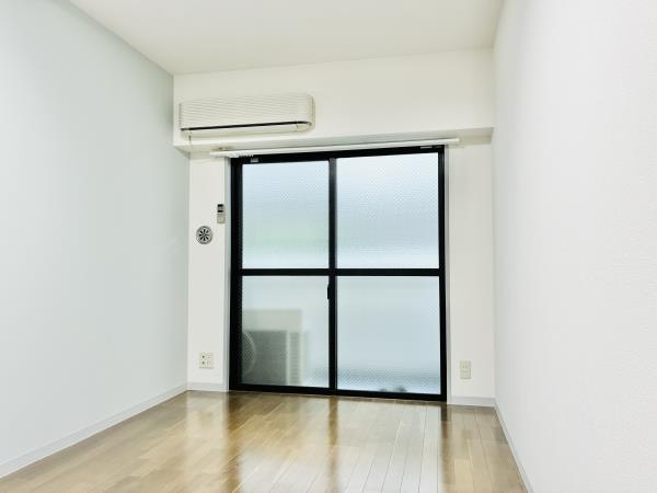 リシェス明大前の居間・リビング