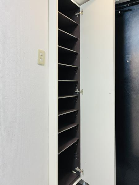 リシェス明大前の居間・リビング