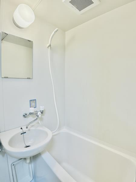 リシェス明大前の浴室