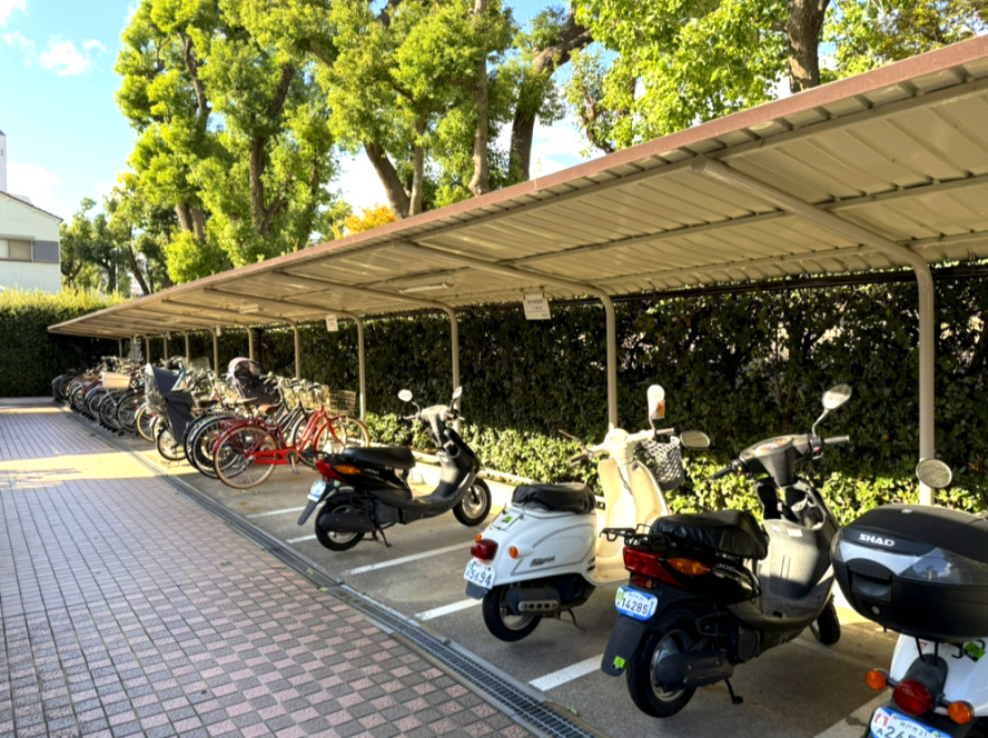 グランフェルティ本山の駐輪場|駐輪場、バイク置き場