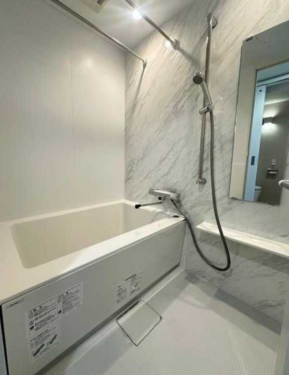 HF駒沢公園レジデンスTOWER　礼金0　高層階　駅近の浴室