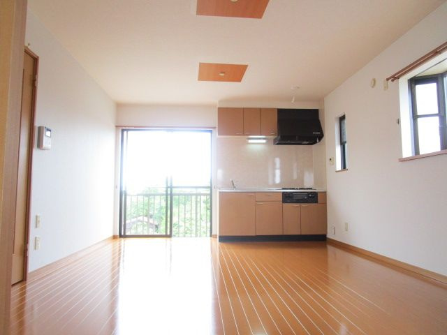 ハミングハイツの居間・リビング|広いリビング★