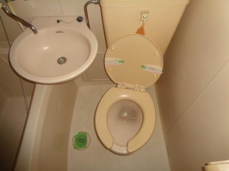 ステップ阿佐谷のトイレ|コンパクトで使いやすいトイレです