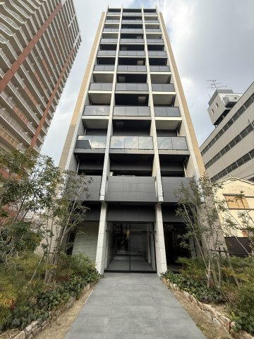 レジュールアッシュ都島のエントランス