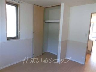 広島市安佐北区深川３丁目のアパートの寝室|クローゼットあり