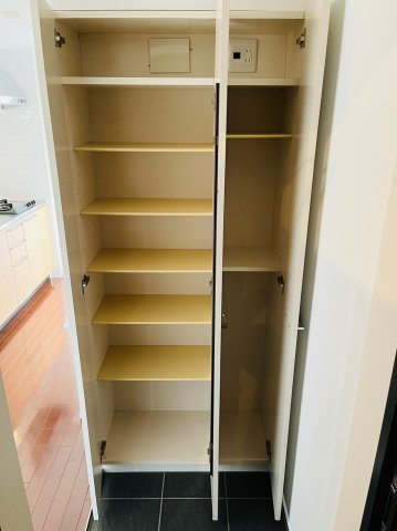 仲介手数料0円！！エルブ浄心の収納