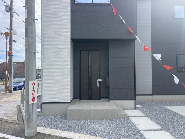 LIGARE下都賀郡壬生町41期　新築一戸建ての玄関|毎日通る玄関はこちらです