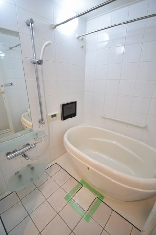 エステムエグゼ心斎橋の浴室