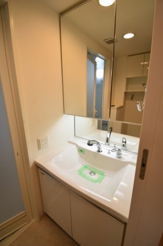 エステムエグゼ心斎橋の洗面所