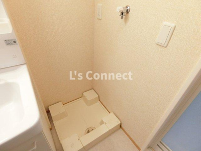 【設備】 | シャルマン | 室内洗濯機置き場には排水パン付き。