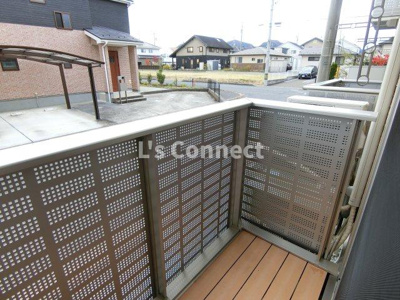 【バルコニー】 | シャルマン | 晴れた日には洗濯物もたくさん干せます。