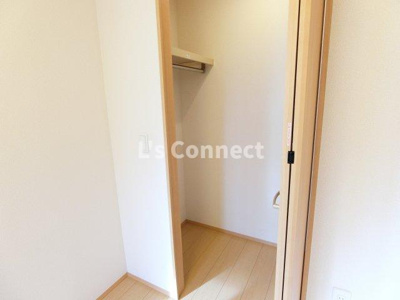 【収納】 | シャルマン | クローゼットでお荷物もすっきり収納。