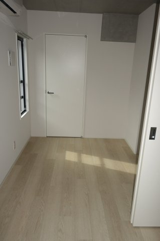 Decor Blocco Oyama Dueの洋室